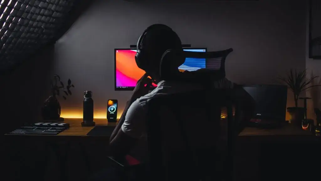 Zdjęcie Jak stworzyć własną aplikację na komputer bez programowania?